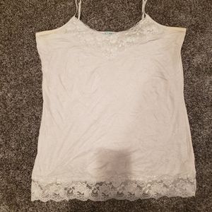 Maurices XL White Cami with Lace (like new)